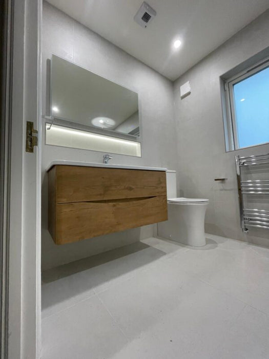 Lux Bianco tiled interior