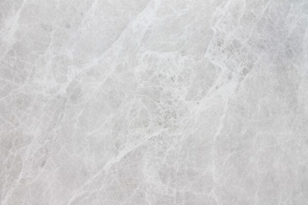 Wonder White Lappato tile in White and pale grey – 600 × 1200 mm
